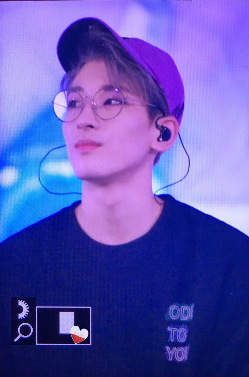BloodWonwoo's tweet photo. 190831 Ode to you seoul Day2

#세븐틴⁠ #원우 #SEVENTEEN #WONWOO
@pledis_17 https://t.co/TFt0djnXV0