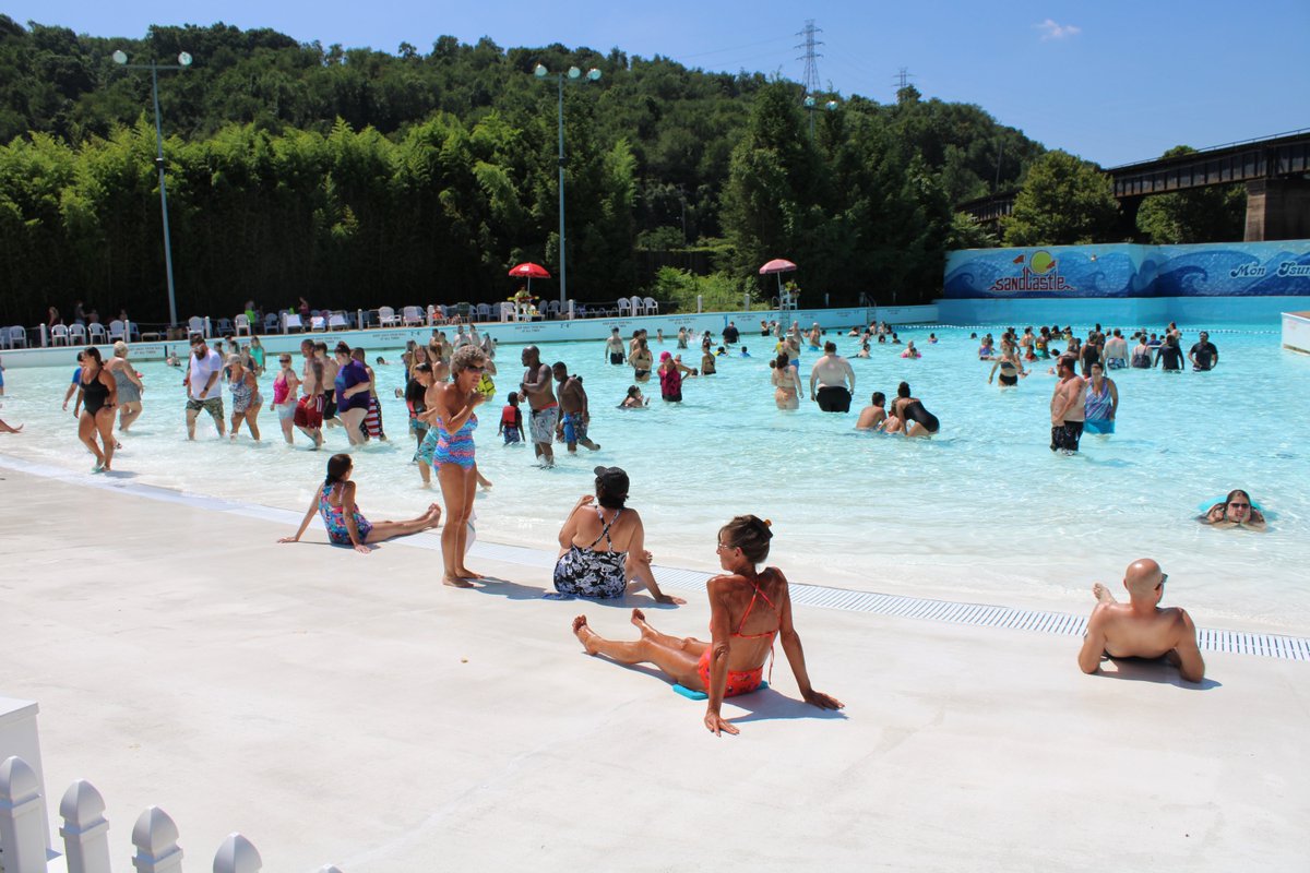 Sandcastlepgh's tweet photo. Today starts our final weekend open! Relax with us today from 11 am - 6 pm!

https://t.co/DrHbcrEtxl

#Sandcastle #SandcastleWP #Summer #LiveForSummer #WavePool #Relaxing #Pittsburgh https://t.co/aoZZtWtumX