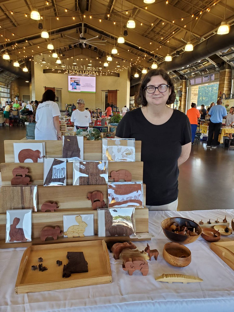 TuscRiverMarket's tweet photo. We've got new faces in the crowd today! If you couldn't snag tickets to the game, come and make some new favorites! 

Cade and Meghan are here with Surreal Coffee Roasters, and Terra Rodgers is here with Chestnut and Hemlock woodworks! 
#farmersmarket #alabamaproduce #shoplocal https://t.co/r1V2FEkHO5