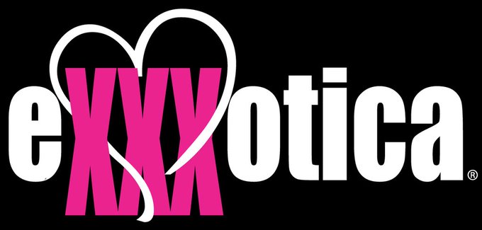 Watch Sara Jay SFW Official's leaked NSFW photo on TwXstars