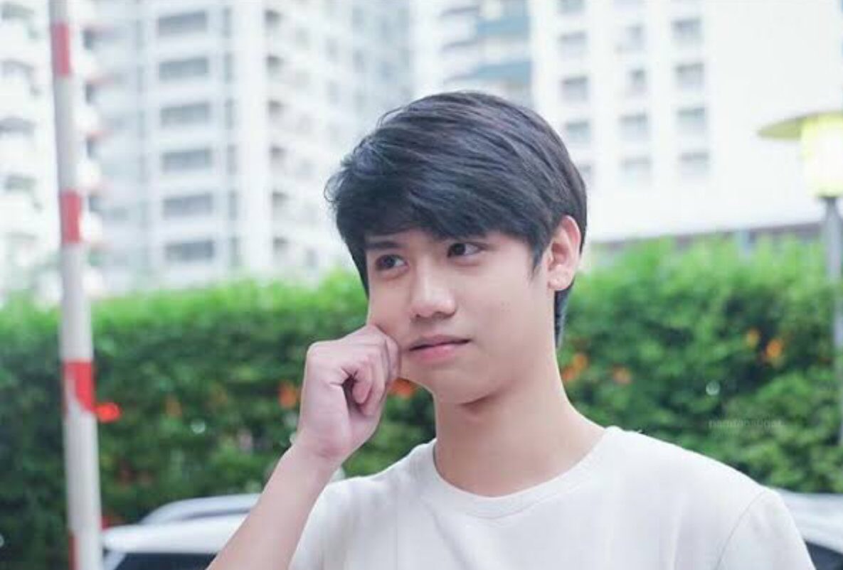 mtr162000's tweet photo. หลงความเป็นแก้มของคุณจังเลย #ssing #ssingss รู้จักคุณครั้งแรกในความเป็นดิน #รุ่นพี่secretlove #poppyHoney รู้จักคุณช้าแต่โชคดีที่ได้รู้จัก #คนของซิง #ssing_fc #teamssing ต้องขอขอบคุณ #รถโรงเรียนschoolranger #GMMTV #GMM25 ที่ทำให้เราได้รู้จักคุณ ♥️ #สปอร์ตเอาท์เล็ทแบรนด์ดัง https://t.co/Uzo1wvckXN