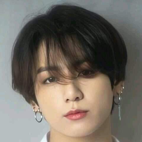ladimolala_010's tweet photo. #HappyJungkookDay
Quem diria q esse bb aqui já vai fazer 22 aninhos🐰😔✊💟💘 https://t.co/Q1xy3hTIvJ