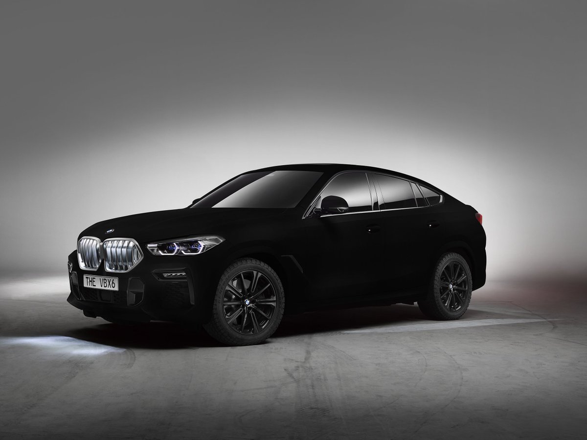 motor16's tweet photo. Este nuevo @BMWEspana #VBX6 es tan #negro que absorbe más del #99% de la #luz. Impresionante: https://t.co/8VpzLySfUg https://t.co/u185o3Ea9n