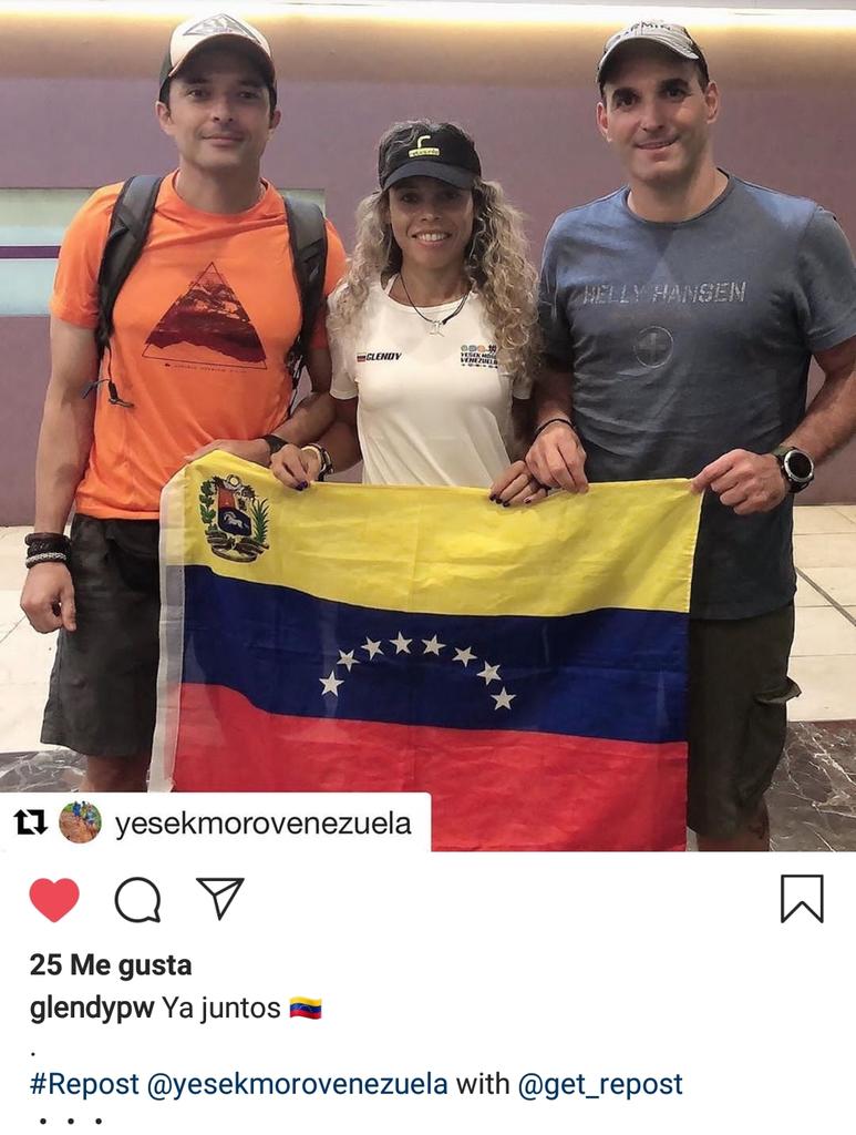 MantarrayaNata1's tweet photo. Les presento a la representación de 🇻🇪 el el #UltraTrail #pirineos2019 @glendypw atleta Carabobeña https://t.co/VxZLnouscN