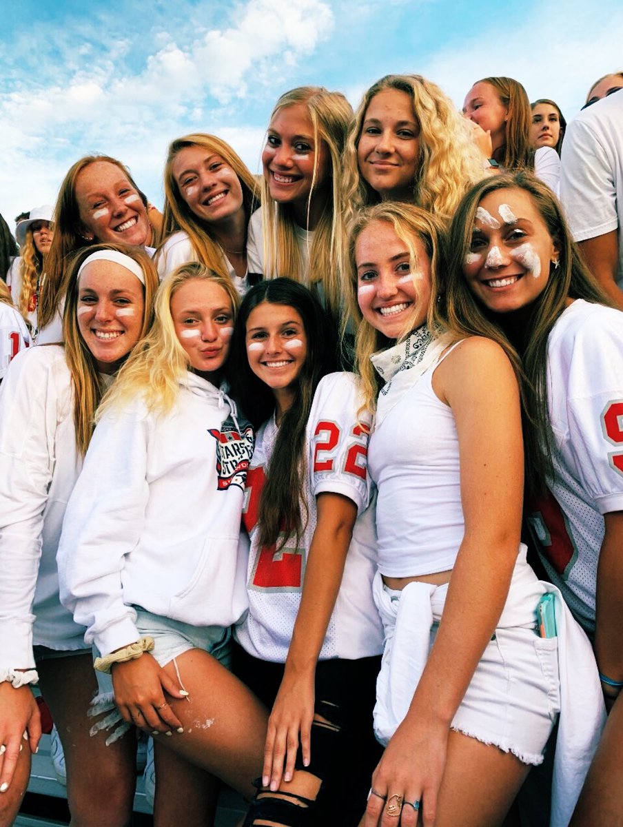 AbiMiller8's tweet image. week one ❗️🤭💪🏼✔️😌 #footballl #freshmen #yademag