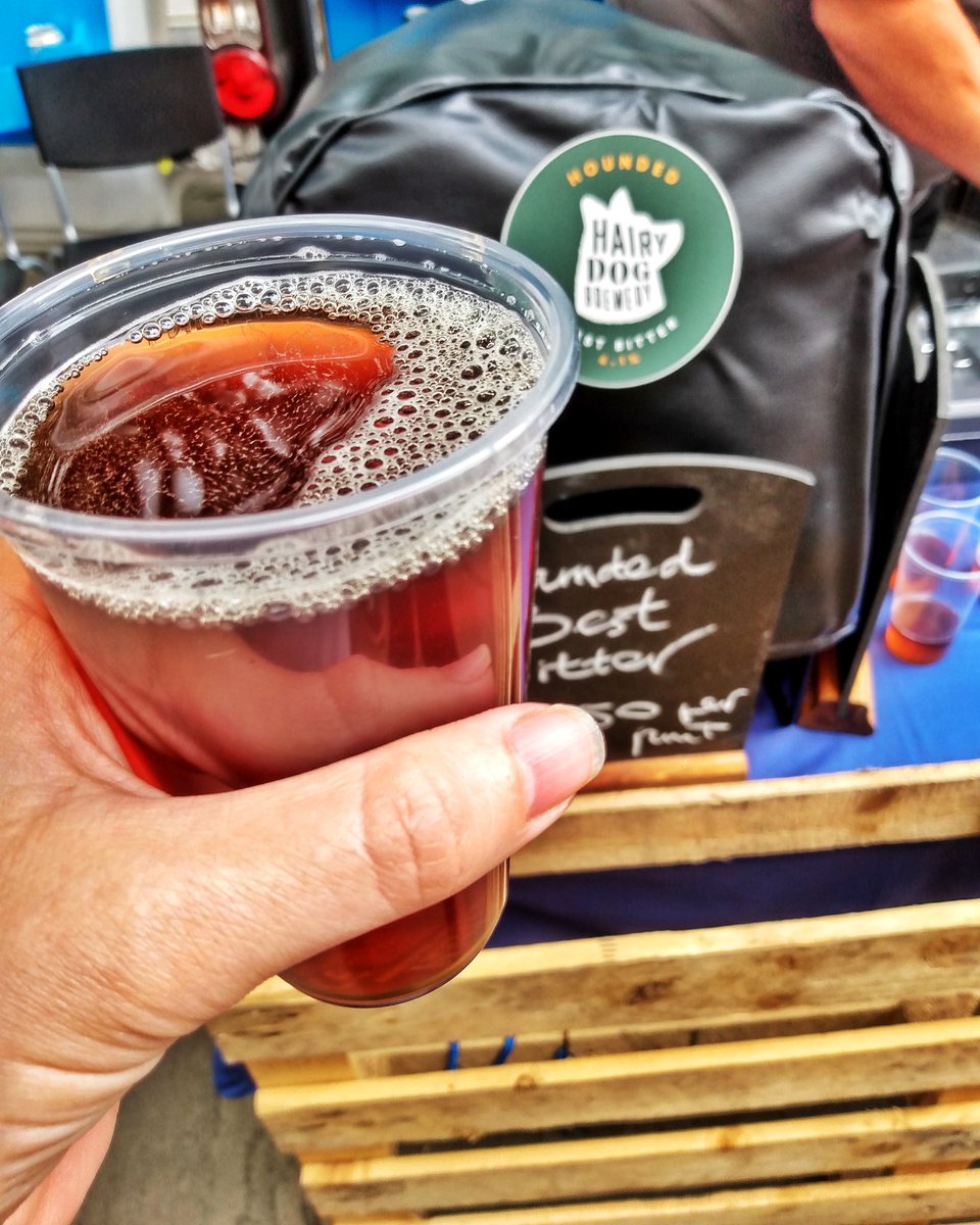 lookatbrew's tweet photo. Beer, BBQ, dessert and a couple of takeaways too. Lots of stuff to drool over in town today and great to see some new producers and lots of folks out enjoying #TheBigNibble @horshammarkets https://t.co/NyFXhhR8NX