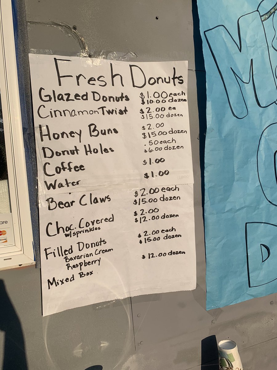 Chrissaaaaaaaa1's tweet image. My dad took $700 and turned a camper truck into his dream business! Super excited and proud of him! Today we are located at 5520 Nolensville Pike Nashville TN 37211. #MorningGloryDonuts