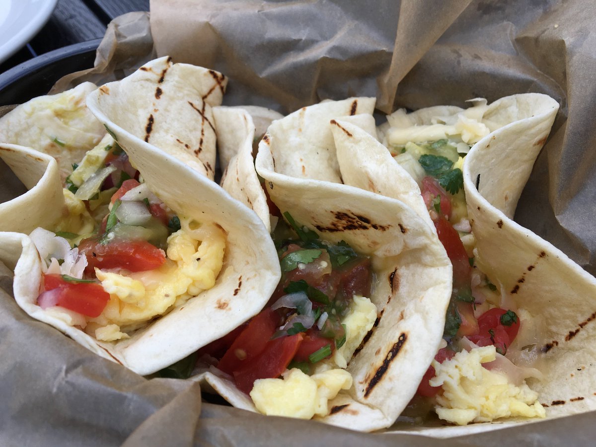 Henry's Atlanta tweet media