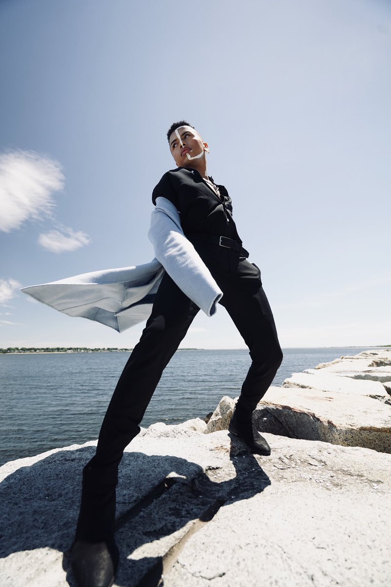 KylerJvmes's tweet photo. @voguemagazine @VanityFair https://t.co/rZEpA43i4t