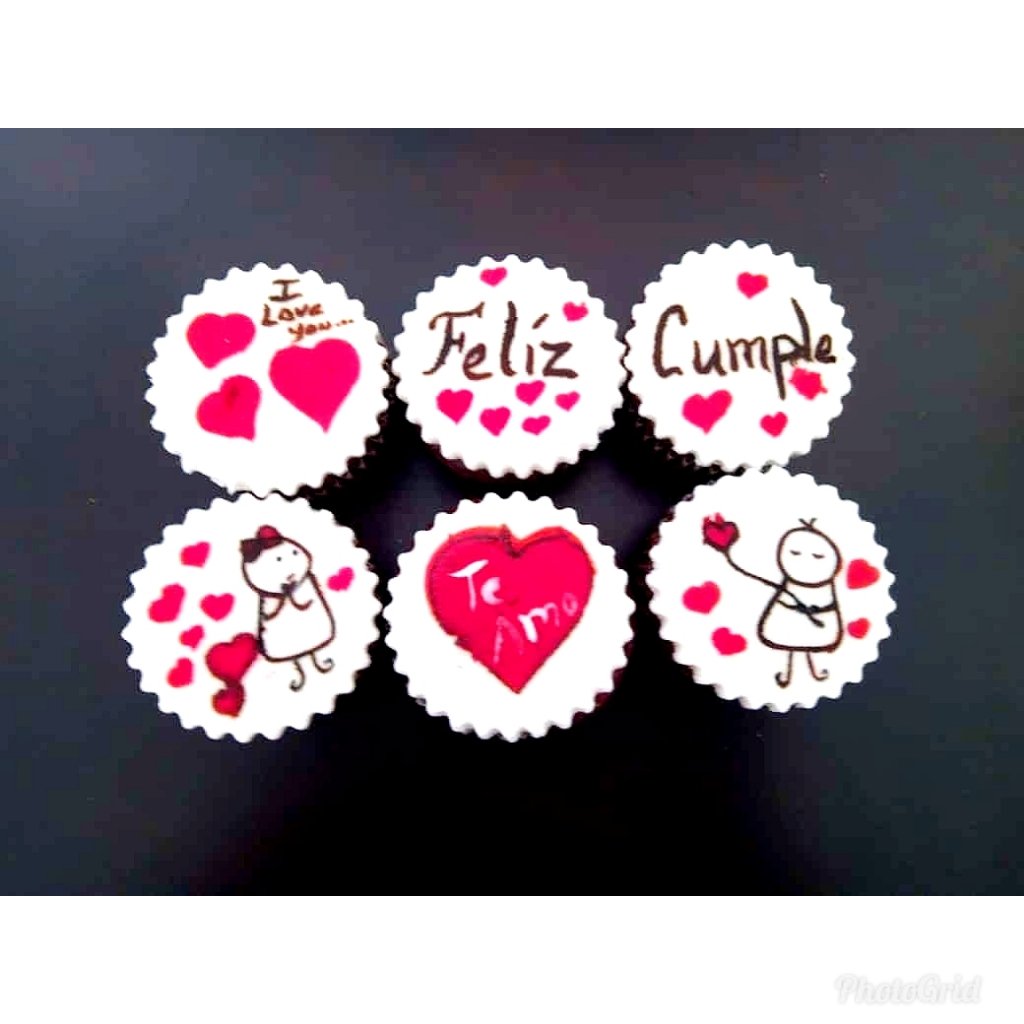 CakeHuella's tweet photo. Desde Chile solicitaron esta Cake de chocolate, rellena de ganache de 🍫 para celebrar el cumple con temática de fútbol para alguien especial en Bogotá. Dulce Huella CakeS haciendo realidad tus peticiones, sin ímportar distancia #dulcehuella #dulcehuellabogota #cumple #cake https://t.co/21l3HTCBM8