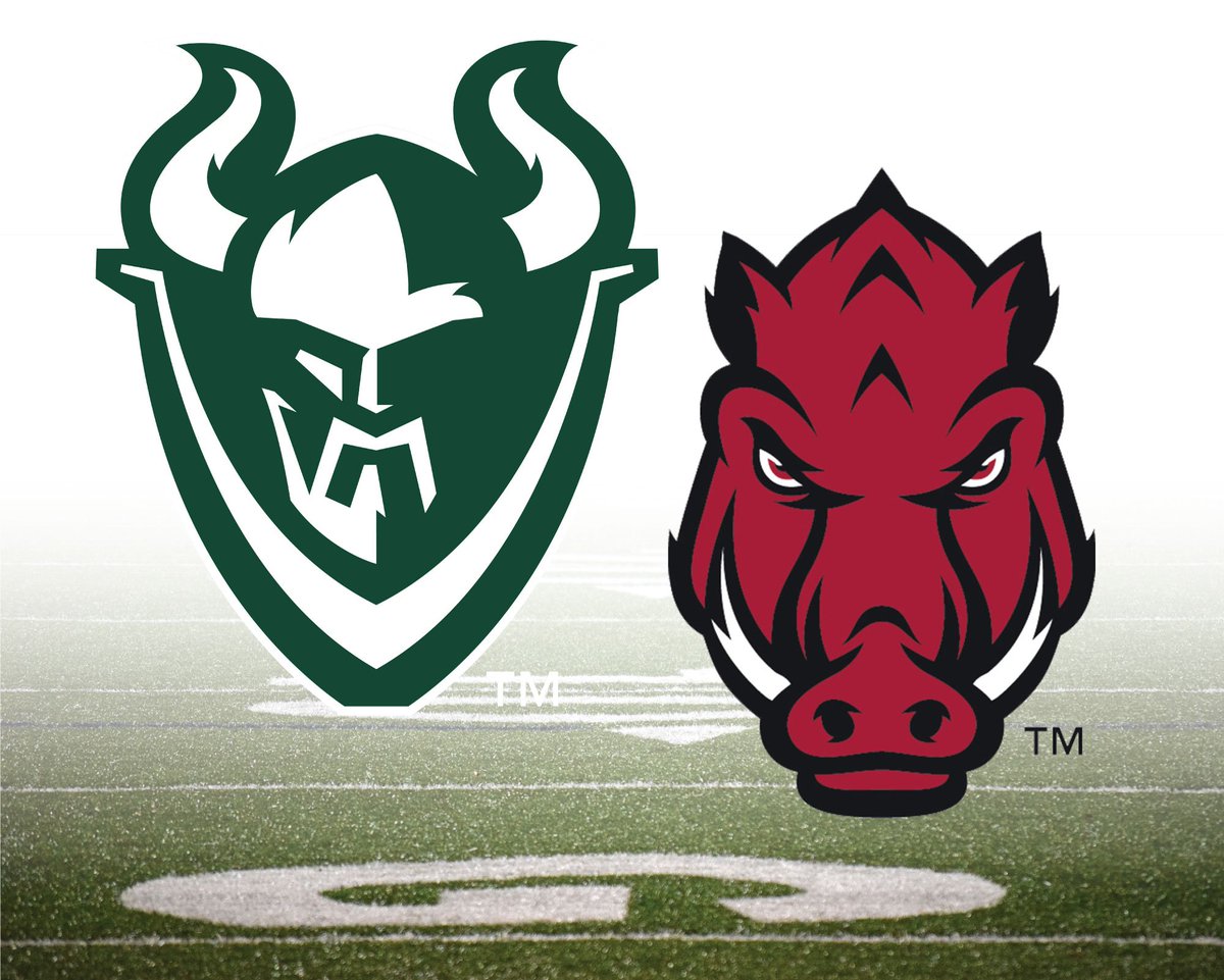 eventspsu's tweet photo. .@psuviksFB experiences #collegefootball SEC style for the first time when they face @RazorbackFB 1 p.m. Saturday in the season opener. Good luck, Vikings! #vikingpavilion. #portlandstate #goviks #barnyball https://t.co/GY8sDo7Thv