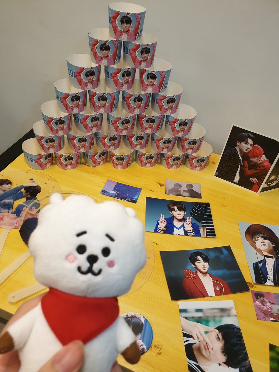 bluestar08022's tweet photo. @ByMySide_KookV @SweetJourneyBMS 
This event is great  . I enjoyed it very much
BMS 감사합니다 https://t.co/lxXotB7FHl