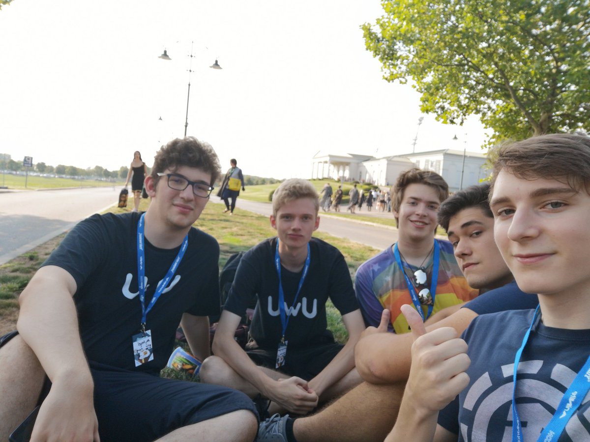 miccaeu's tweet photo. osu austria dudes https://t.co/kVauLJeE2x
