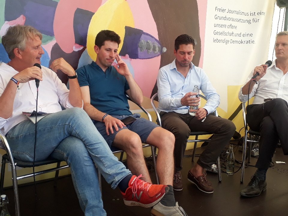 "Constructive/ Crictical Journalism is not religious and cannot be, it's not to be critically constructive but rather reporting as it's in a better way, " we do too much reporting without investigating &amp; critic's " Ulrik Haagerup Constive Institue <a href="/campfire_fest/">Campfire-Festival</a>