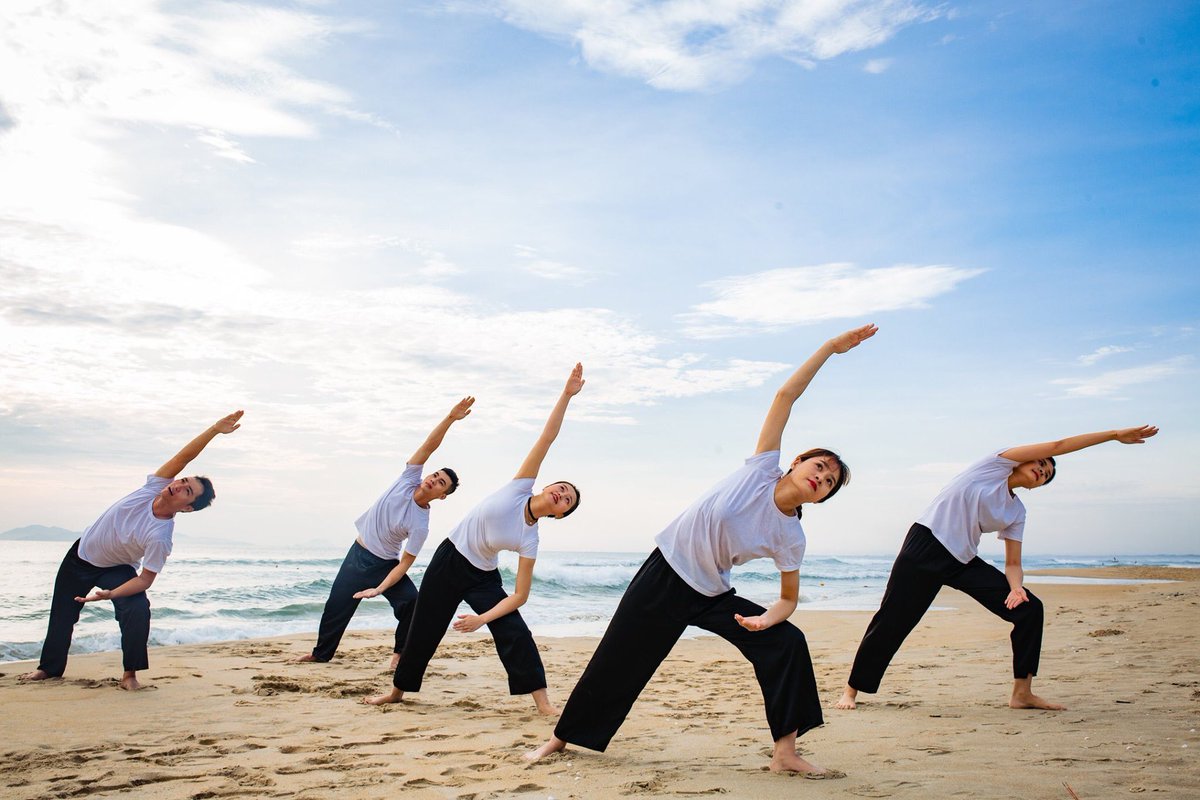 centaradanang's tweet photo. 🏃‍♀️Become a member of our private yoga sessions to learn more about how to boost your energy and control your body with our on-site yoga masters!
👉Discover more details by contacting our Front Office!
T. 02363 961 777 | E. cdv@chr.co.th
#Beach #Danang #travel #yoga #health https://t.co/E5wdRrKPjC