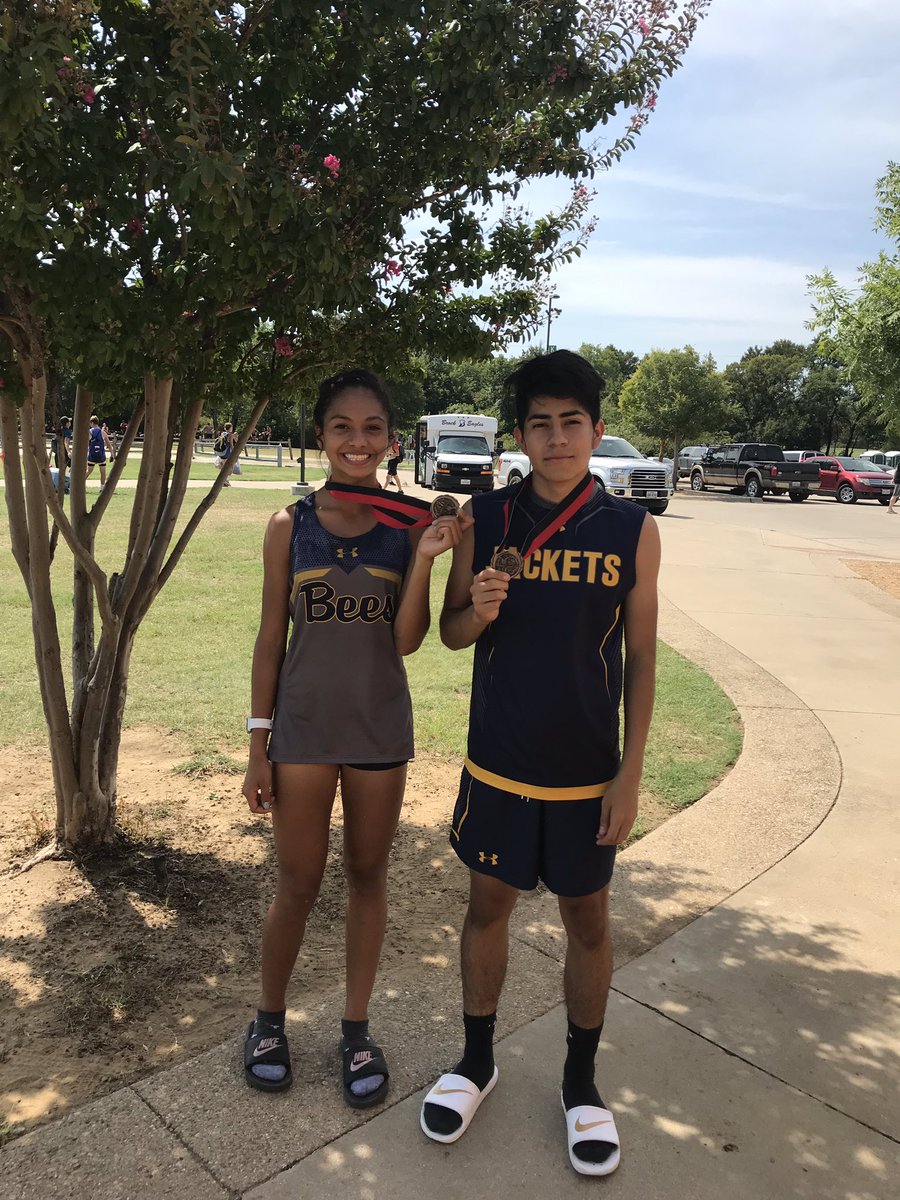 CrossShs's tweet photo. Great job yesterday! We went over to the Elk Run and decided to compete with the 5A schools. Almost everybody ran better times than the meet before and had 2 kids medal. #makeit2 https://t.co/j7ANsDz1KX
