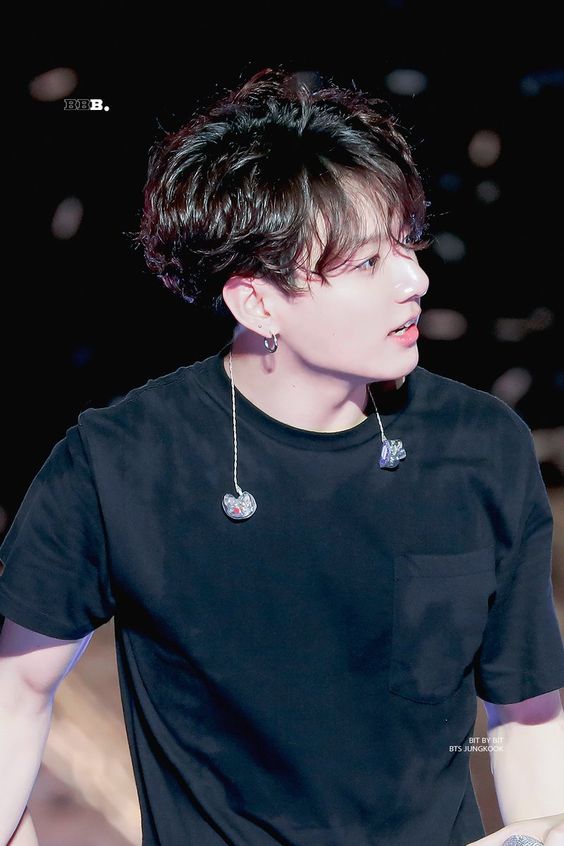 BenBenLyfe's tweet photo. Happy Birthday to Jungkook 😊 Always be happy and stay healthy 😊 @BTS_twt
#HappyBirthdayJungkook
#HappyJungkookDay
#GoldenJungkookDay
#AlwaysWithYouJungkook
#AlwaysBeHappyJK
#BrightestStarJK
#1stSeptemberMiracle
#정무행알 
#정국아생일축하해 https://t.co/DxqhxNReR1