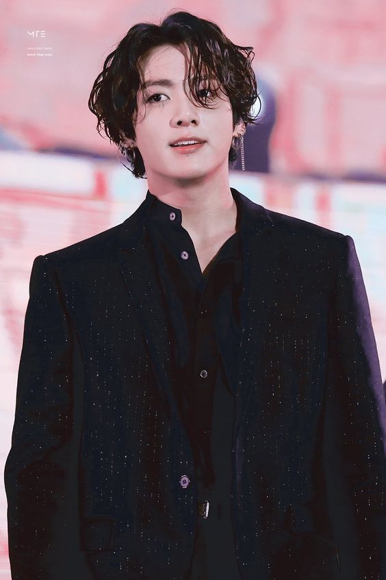 BenBenLyfe's tweet photo. Happy Birthday to Jungkook 😊 Always be happy and stay healthy 😊 @BTS_twt
#HappyBirthdayJungkook
#HappyJungkookDay
#GoldenJungkookDay
#AlwaysWithYouJungkook
#AlwaysBeHappyJK
#BrightestStarJK
#1stSeptemberMiracle
#정무행알 
#정국아생일축하해 https://t.co/DxqhxNReR1