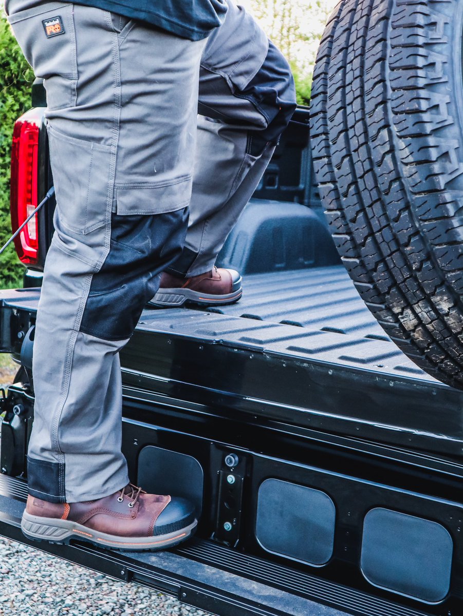 JulTorq's tweet photo. Skinny jeans are not my cup of tea ☕️ Rugged and practical clothes are always my first choice. @TimberlandPRO 
_________ 
https://t.co/jxui3c2mtO
_________
#Gmc #LikeAPro #TimberlandPro #SierraAT4 #GmcSierra #MultiProtailgate #GMCtruck #workoutapparel #TorqArmy #TorqOffroad https://t.co/OLTvzLsU8q