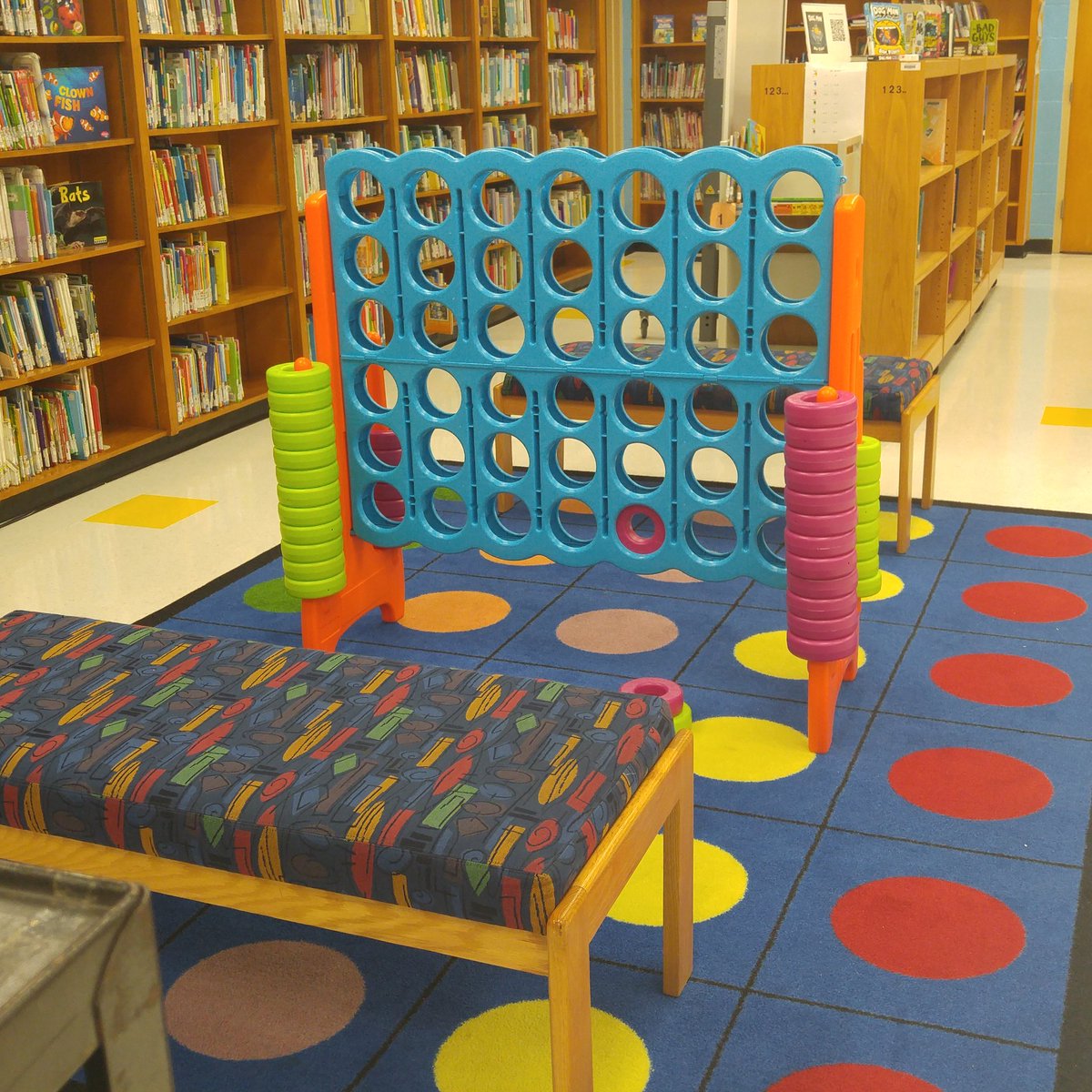 KariElkins's tweet photo. Cliffdale Elementary Media Center &amp;  Maker Zone is the BEST hands down!!! @CliffdaleEleme1 @CCSElemEd #KidsDeserveIt #funlibrarian https://t.co/xkyCowFPs4