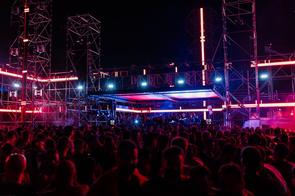 Studio Rewind We Created Content For The Modular Stage At Dgtlfestival Barcelona And Operated The Visuals Together With The Art Of Light Stage Design By Raito Scenography Dgtlbarcelona Dgtl Modular Resolume Studio Rewind We Created Content For The Modular Stage At Dgtlfestival Barcelona And Operated The Visuals Together With The Art Of Light Stage Design By Raito Scenography Dgtlbarcelona Dgtl Modular Resolume