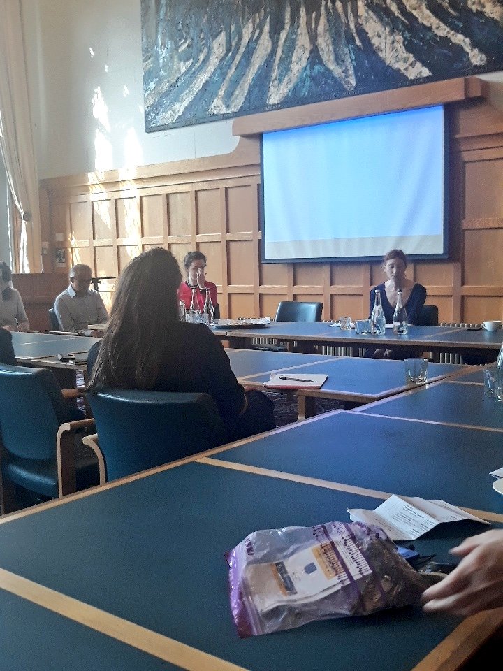 emmajmca's tweet image. Final round up session for the 'Uncovering Material Knowledge' conference led by @LeonieHannan discussing this wonderfully eclectic conference @QUBelfast 
#materialknowledge #interdisciplinaryacademia 
@Medievalist_ni @qubpublichist