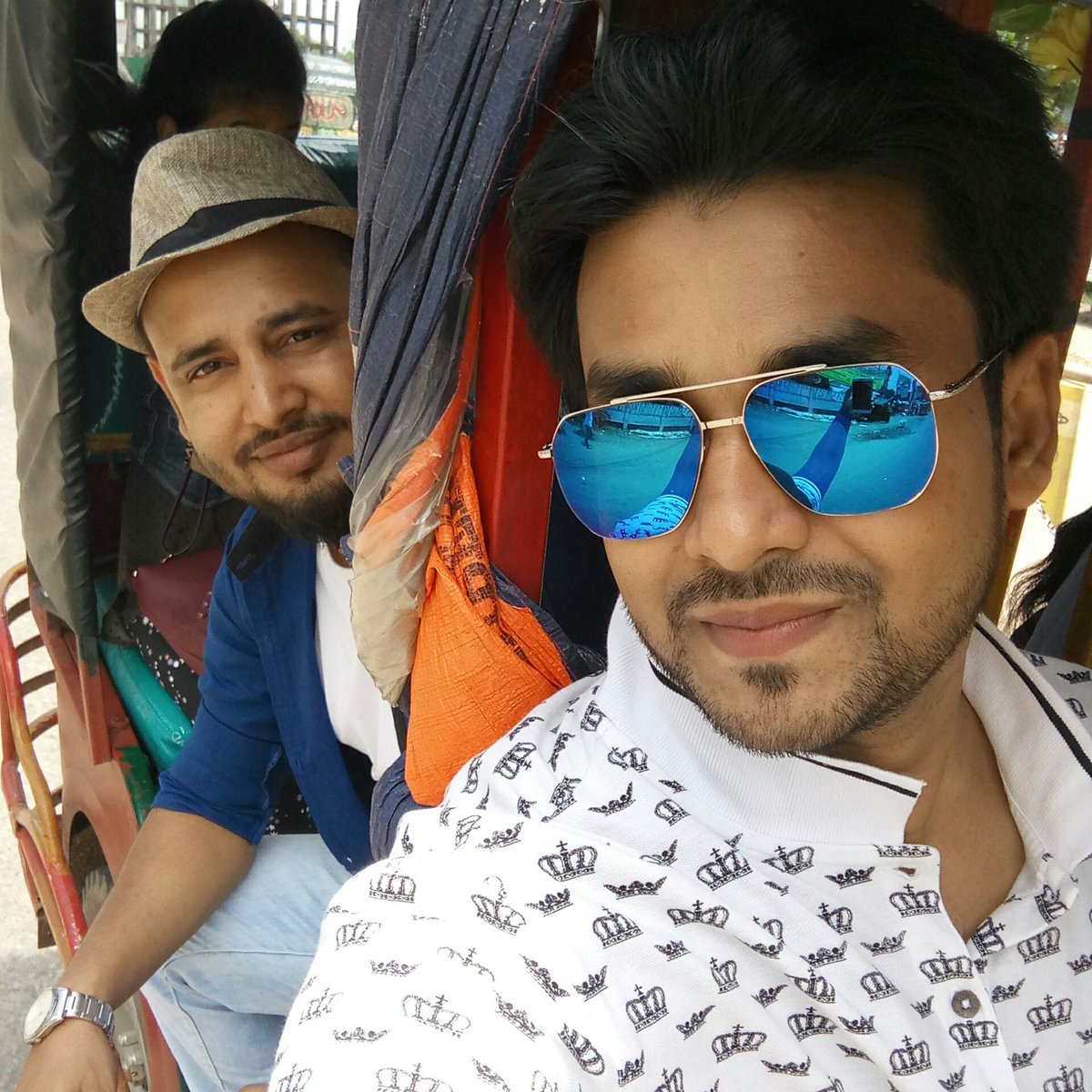 MahmudBinABari's tweet photo. #NewProfilePic দিনের শুরুর পিকটা 😊
আরো কত যে পিক তুলা হলো, একটার
চেয়ে একটা সুন্দর, প্রাকৃতিক ছবি গুলো
আরকি 😛 কোনটা রেখে কোনটা দেই ;)
#FriendshipGoals #Coxs19 #APGTA https://t.co/CMoxabx9JJ