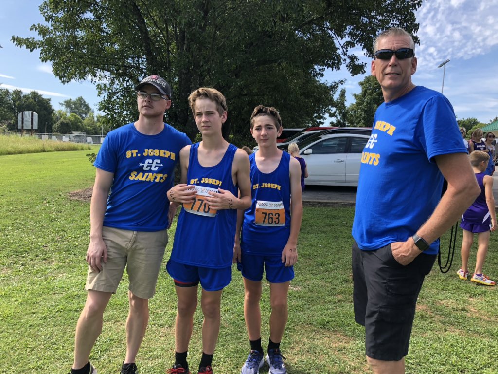 sjsxc's tweet photo. MS Boys warming up! https://t.co/JI6UkQUljq