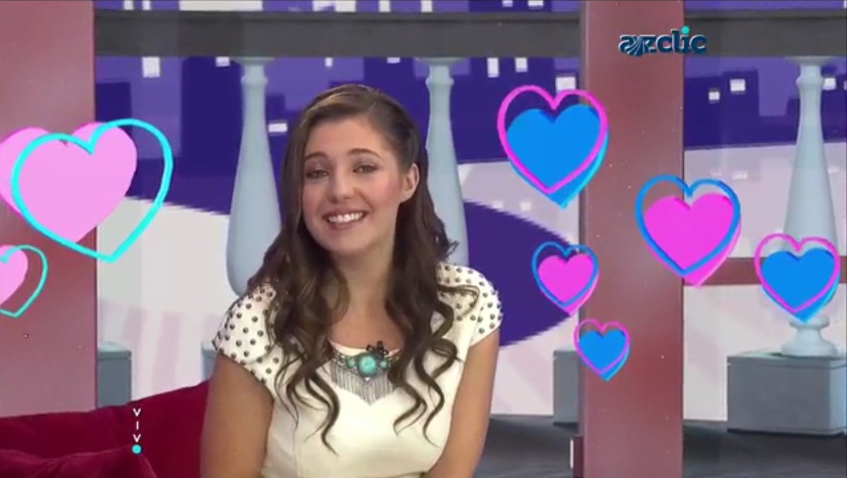 pietroserrip's tweet photo. Despues De Tantos Meses
Super Fabuloso Y Reviviendo Un Clasico De #AzClic, #TweetLove Con La Super Guapisima @Luliwainer La Gran #DraCorazón En La Super Señal De @AZClicTV, #ConectaTuVida 📺
@AZTVdePaga
Eres Lo Maximo Bella Lu Te Quiero Muchisimo Como Siempre 😎🤘🤗🌹❤ https://t.co/N6lB3UlpRA