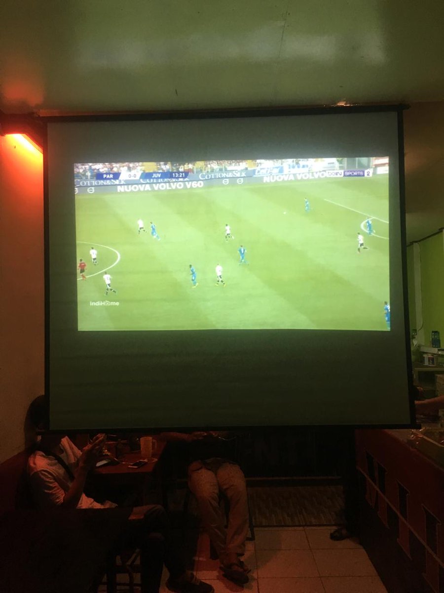 Yok yg belum merapat, ditunggu dihome base !
Kira2 brpa nih skor #milanbrescia ?