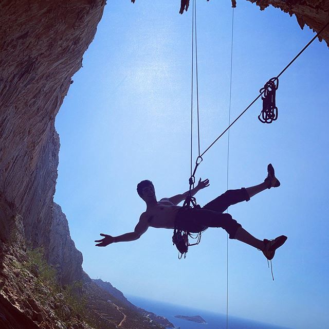 Is this real life? #grandegrotta #climbinginkalmynos ift.tt/2PygQsR