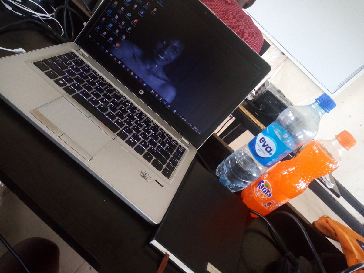 iamCynthiaPeter's tweet photo. I know i said I won't do carbonated drinks..
But ehm, it will start tomorrow nah as I can't waste this one @andela_alc gave me.
@iamStankovicss no vex oh......
But its for one month nah, and month starts tomorrow.
#meetup2
#ALCwithGoogle
#Andela_Warri https://t.co/jT7zyJLZwc