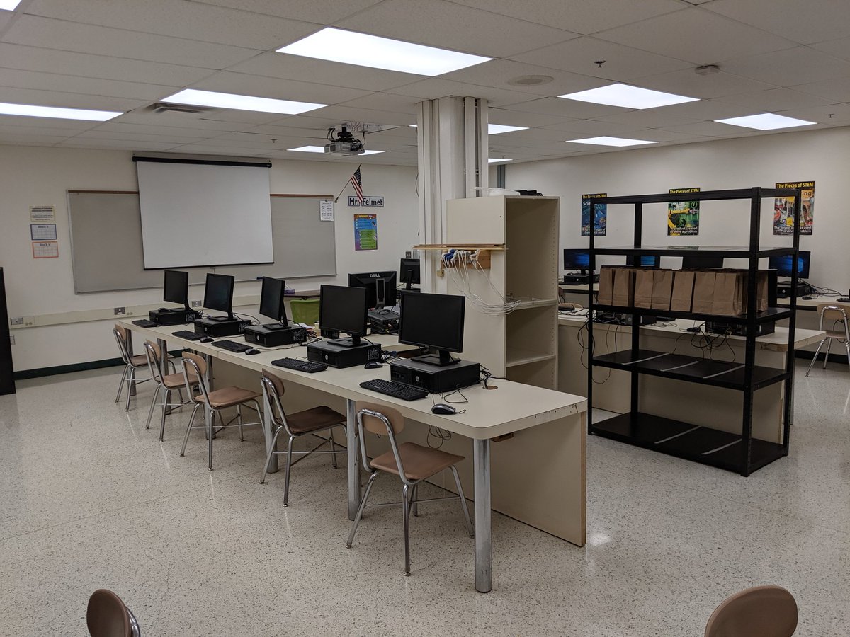 FelmetFCPS's tweet photo. My two classrooms are ready to go for the new semester! A new quote to inspire my theatre students, and lots of color to wake up my FoT students. Let's do this! https://t.co/R8E5r2oijo