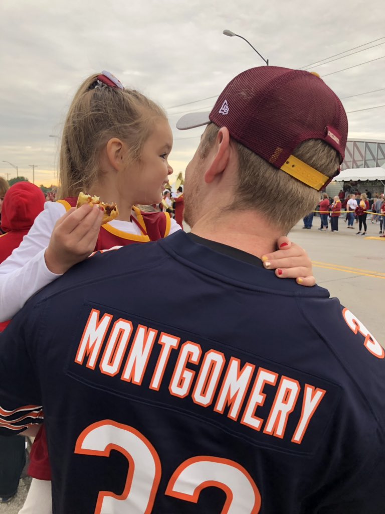 StephCopley's tweet photo. We’re repping you, @MontgomerDavid! #CyclONEnation #cyclONEfamily #loyalsonsforevertrue #chuckbruce #ProveIt https://t.co/A6G1cifGJQ