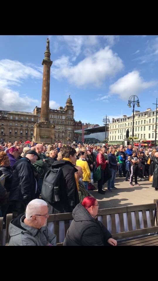FAVORUK's tweet photo. Thank you so much to everyone who came & shared their heartache & hope today 💜 #youkeeptalkingwekeepdying https://t.co/jWw8732ADj