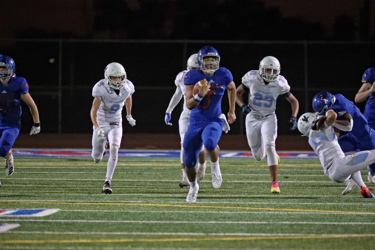 Chapter_NEXT's tweet photo. Just a few from last nights bloodbath at Arcadia where the Titans put a 54-7 beatdown on a Deer Valley team that hopefully is having a "rebuilding" year. https://t.co/leUDIygpKz