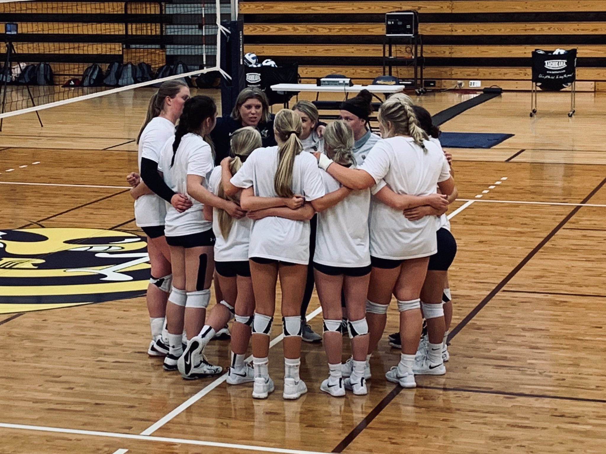 Rctc Yellowjackets On Twitter Congratulations To The Rctc Yellowjacket Volleyball Girls Went 4 0 In Matches This Weekend And Now 8 0 On The Season Looking Forward To A Fun Filled Season This Year