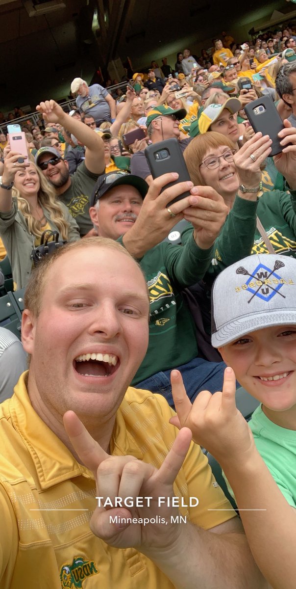 WorkingMyTicket's tweet photo. @NDSUfootball game at Target Field faith the family. Thanks for hostin @Twins. #PioneerGameFace https://t.co/GewGFQ1oWp