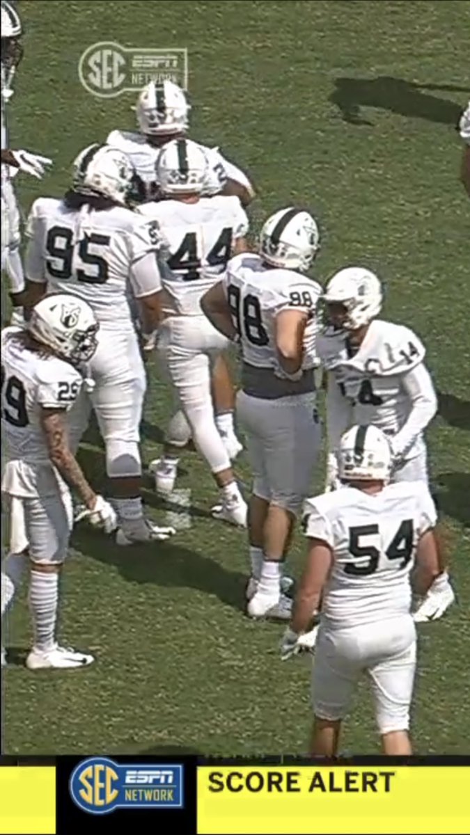 Y’all gotta go watch my man <a href="/lesch_ryan/">Ryan Lesch</a> play on the SEC network already seen 2 tackles from him and 1 to save a touchdown ☠️💸