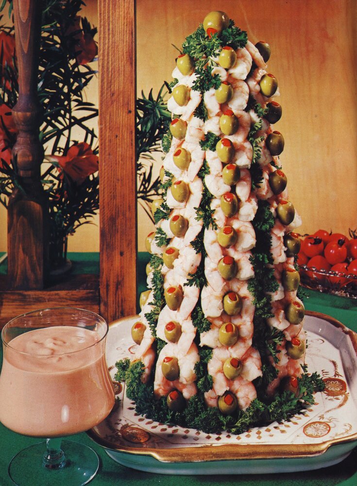 My buffet centrepiece is going to knock you all for six!!!(better than this one) <a href="/CanalCafe/">Canal Cafe Theatre</a>