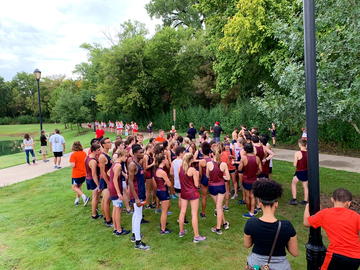 jrichardsNORTH's tweet photo. @TXMileSplit Wylie East meet gets cancelled for storms/lightning so what do you do?? ... drive back to mckinney and have a dual 3 mi race with Boyd and Miller Grove! Got to get that work in ~ #nodaysoff #mnhsxc https://t.co/ErjioOotjB