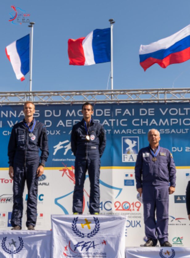 AgenceOzelys's tweet photo. [CP5 #WAC2019] L'#EquipedeFrance est championne du monde de voltige aérienne 🇫🇷 🏆🥇🥈🥉
Communiqué de presse des podiums   ➡️ https://t.co/E0wqmVZGpi https://t.co/PY0zTIrVii