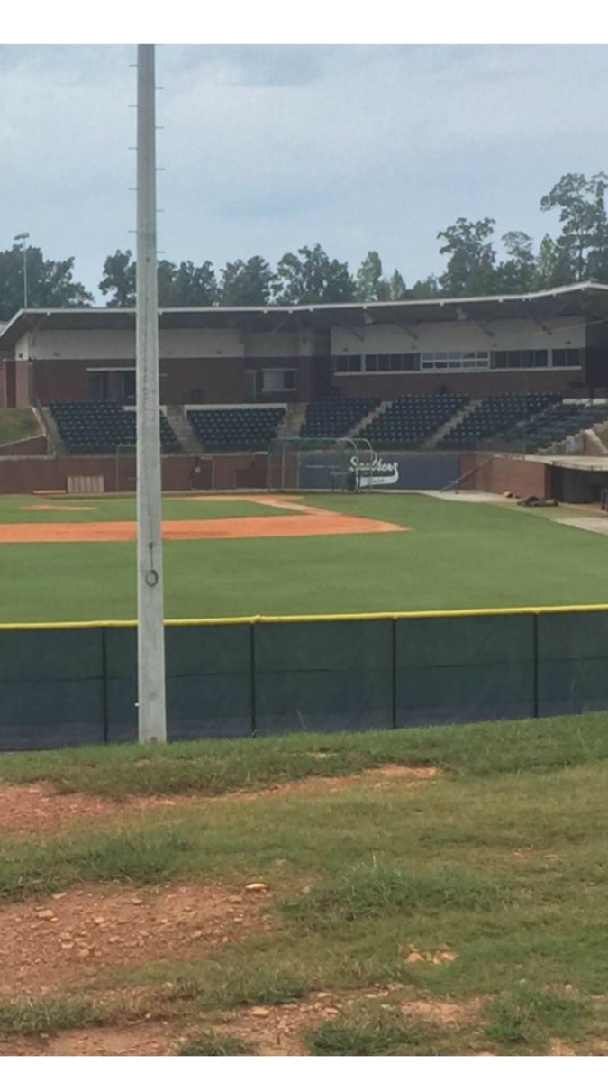 TheRealJJGray's tweet photo. Blessed to further my academics and baseball career at @Bison_BSB. This wouldn’t be possible without God, my family, and my coaches. Thanks to everyone who has helped me get to this point. @PBR_Alabama @GadsdenCityAth https://t.co/vJ7RwpeUeI