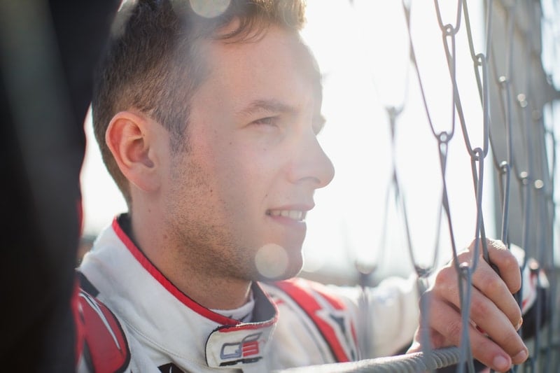 movistar_F1's tweet photo. Desgraciadamente Anthoine Hubert ha fallecido en el terrible accidente de esta tarde en Spa. Todos nuestros pensamientos con su familia. DEP. https://t.co/vkz1dDKAVU