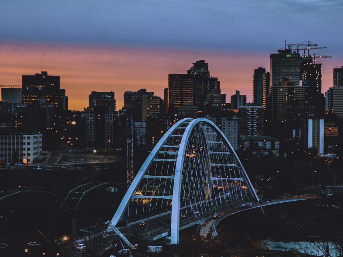 DoubleClean1's tweet photo. Not much of a summer, Edmonton but we still love our town! Have a wonderful and safe long weekend folks! 
#CommercialCleaning #YEG #YEGLocal #DoubleClean #EcoFriendly #CleaningServices #PaintingServices #longweekend #labourday2019 https://t.co/mtltqmTWZh