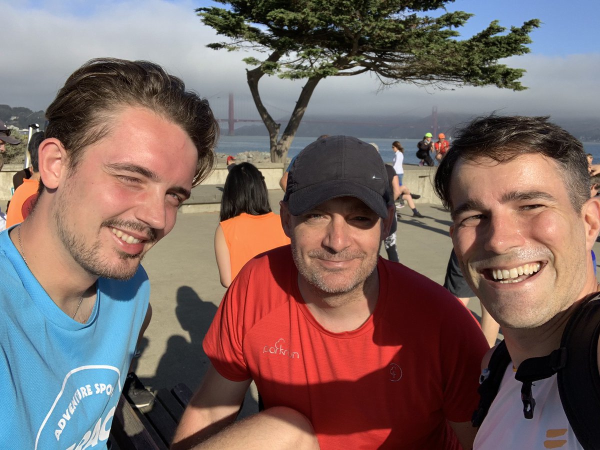 ElchjazzBen's tweet photo. First day on holiday and who do I bump into but @simonghill @parkrunUSA #SanFrancisco #randomencounters 🏃‍♂️ https://t.co/8rhPmyzWev