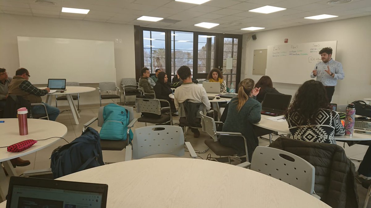 3ddavid's tweet photo. Ayer estuvimos compartiendo conocimiento en el curso de Ciberseguridad en ambientes Cloud de la @UTECuy , muy linda experiencia y excelente grupo! #Ciberseguridad #CybersecurityCloud https://t.co/0FD9mG7sZL