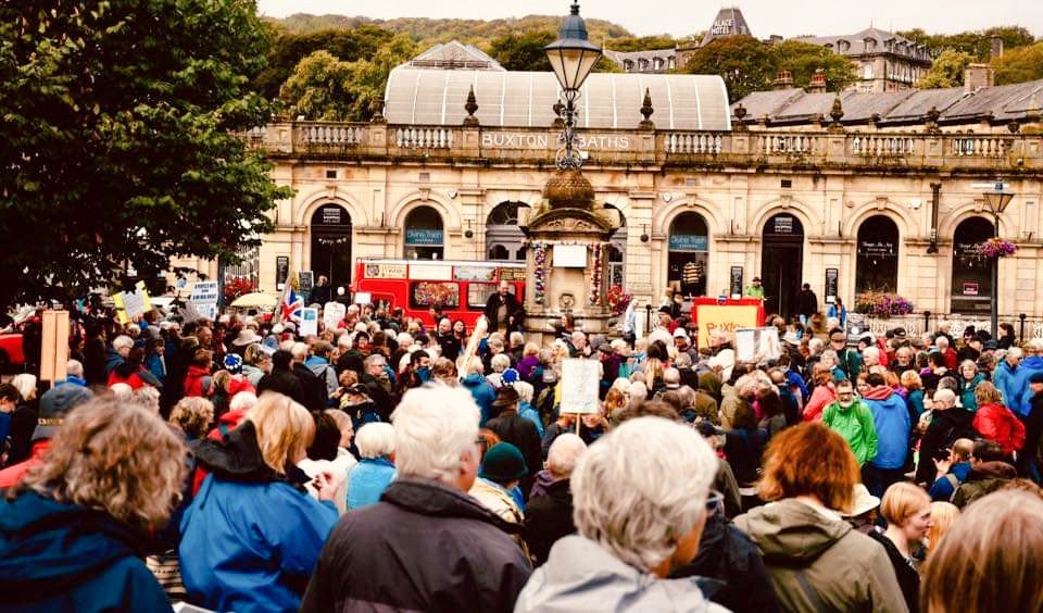 LiamHollyHP's tweet photo. High Peak MP @RuthGeorgeMP opens the #StopTheCoup protests in Buxton with a rousing speech on the importance of protecting our jobs, our democracy and working together for the best possible future #WeAreHighPeak https://t.co/vAT5v3JUiC
