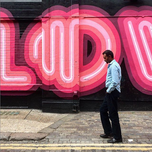 TypeTasting's tweet photo. Rather lovely new neon letters in Shoreditch spotted after a sparring session at the gym.
.
.
.
.
.
#neon #lettering #shoreditch #saturday #postsparring #kickboxing #almostabrownbelt #pink #streetart #london https://t.co/a43PWPoJU8