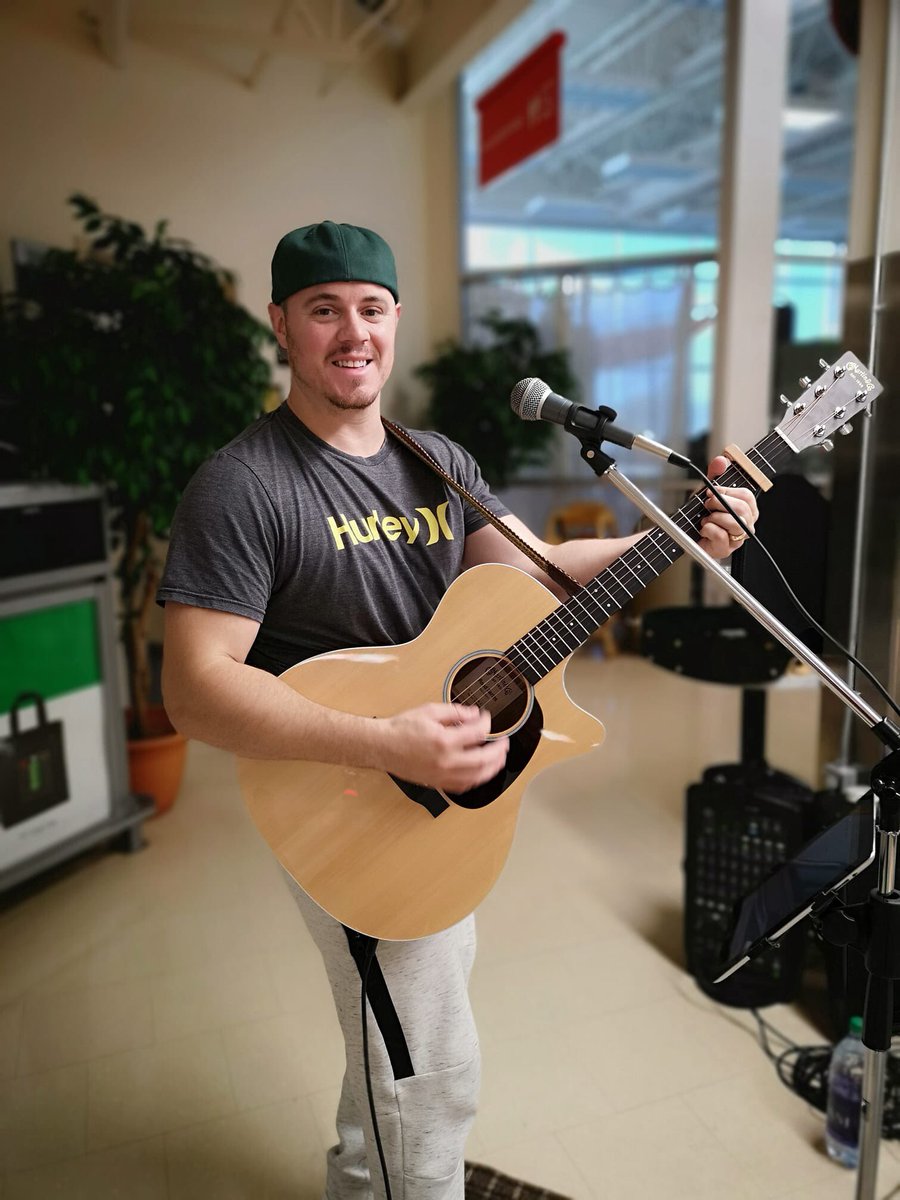 Busy weekend of shows! 4 total! Let’s keep grinding!